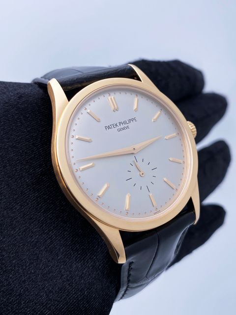 Patek Philippe Calatrava 5196R-001 Image 3
